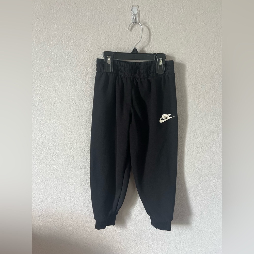 Nike Black Jacket for Kids - Picture 2 of 3